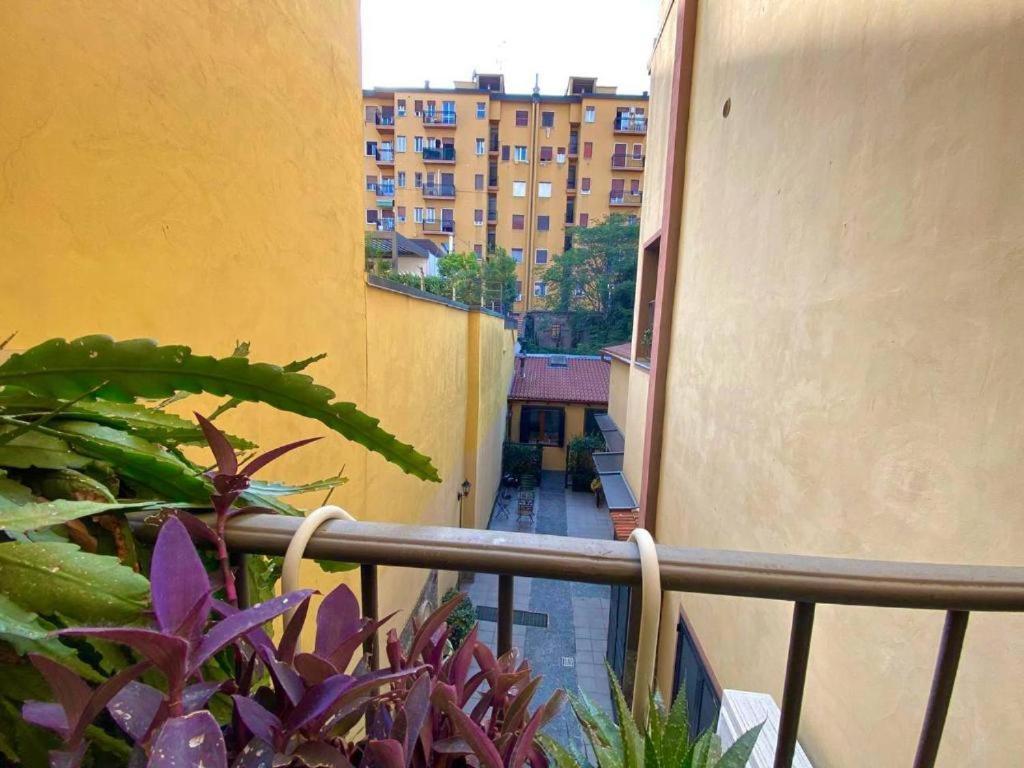 밀라노 Conte Rosso House, Con Doppia Terrazza In Coorte Tranquilla A Due Passi Da Stazione E Metropolitana Lambrate 아파트 외부 사진